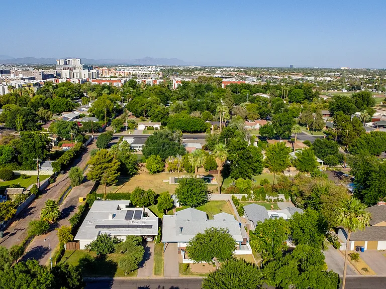 1415 S Oakley Pl — Photo 39