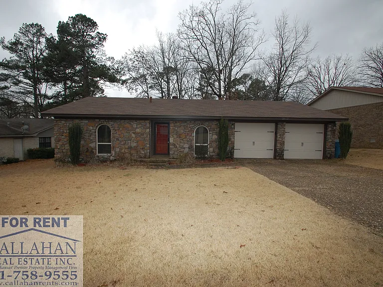 2912 Dorset Dr — Photo 2