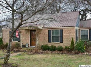 308 4th St SW, Fort Payne, AL 35967