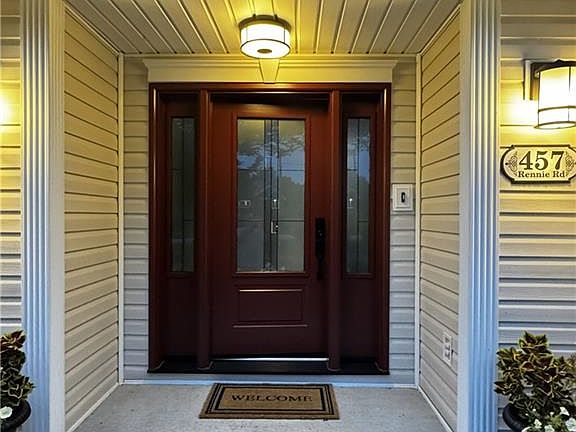 2nd image of 457 Rennie Rd