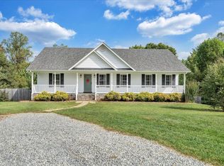 1416 Savanna Hills Dr, Moneta, VA 24121