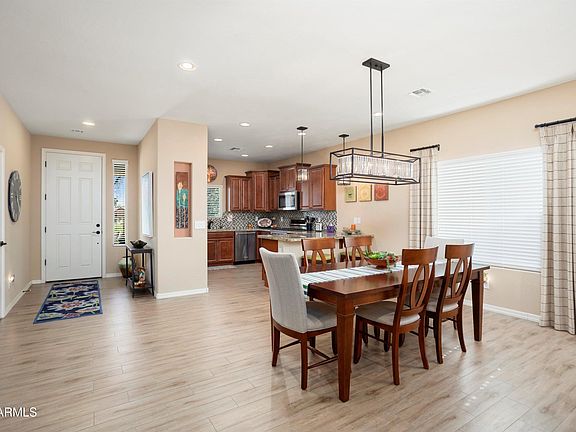 5th image of 16466 W LARIAT Lane
