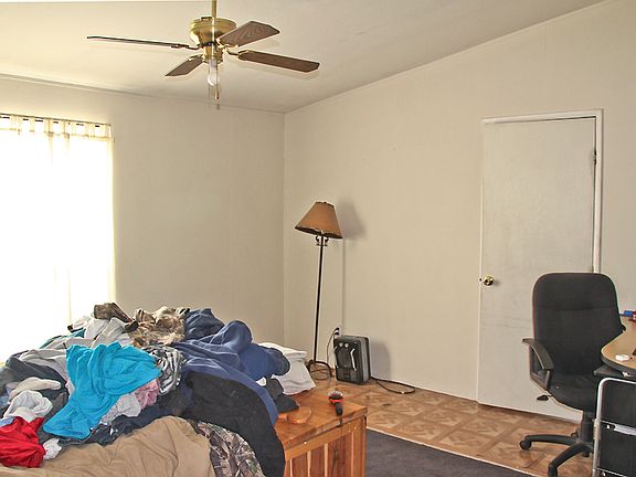 5th image of 215 Topaz
