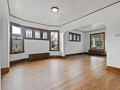 Building Photo - 1624 Concordia Ave #2