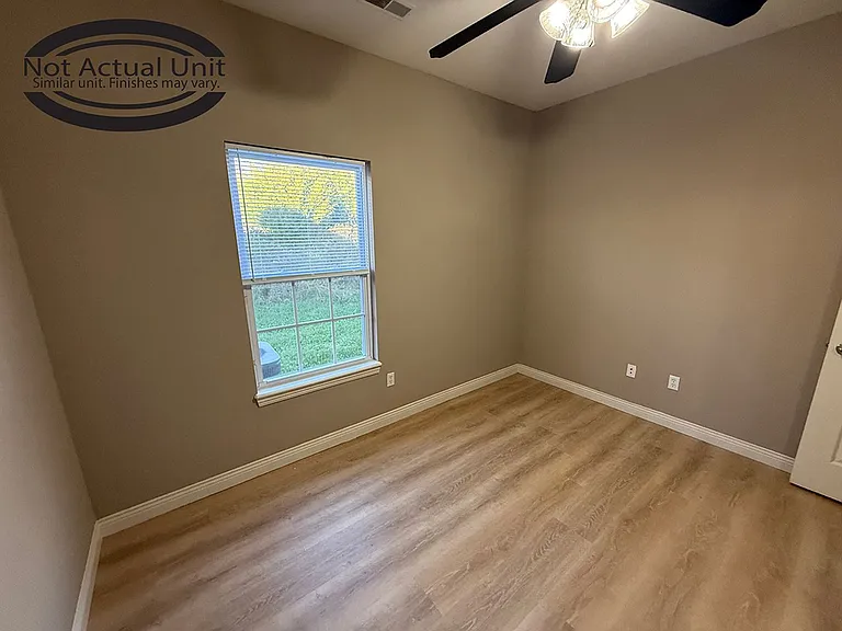 1912 N Orie Dr — Photo 10