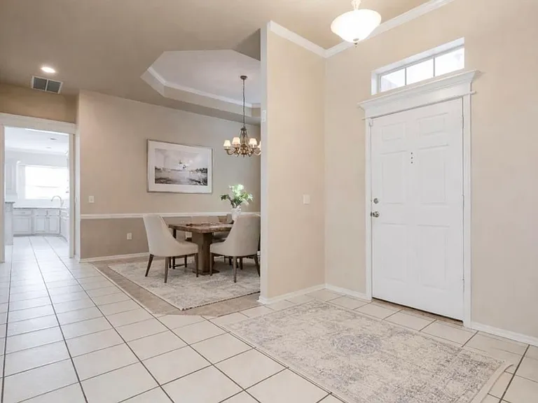 12700 Sutton Hill Rd — Photo 10