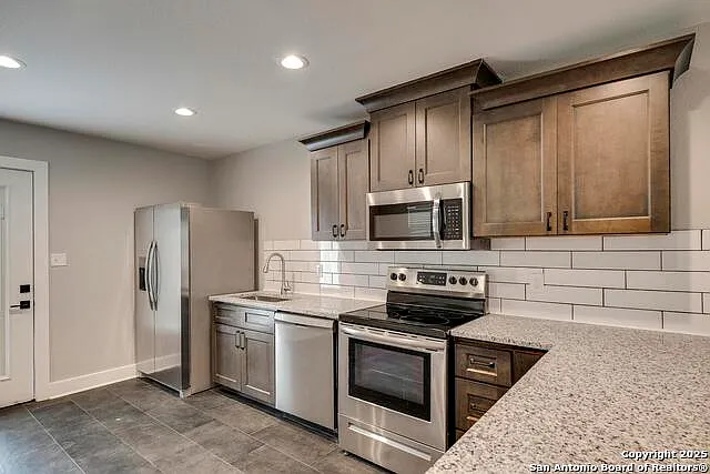 349 Will Rogers Dr #B — Photo 15