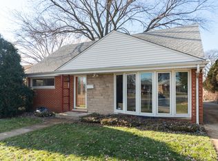 7736 N Harlem Ave, Niles, IL 60714
