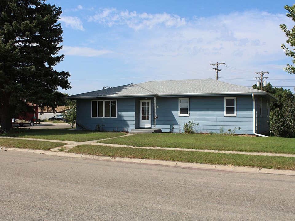 1st image of 1306 E 1st St