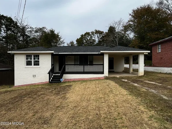 1383 Dewey St, Macon, GA 31206