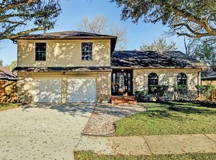 10127 Sagedowne Ln, Houston, TX 77089