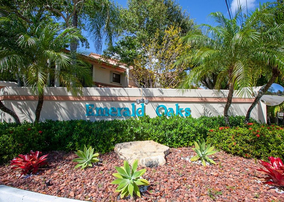 1st image of 3213 Laurel Oaks Ln