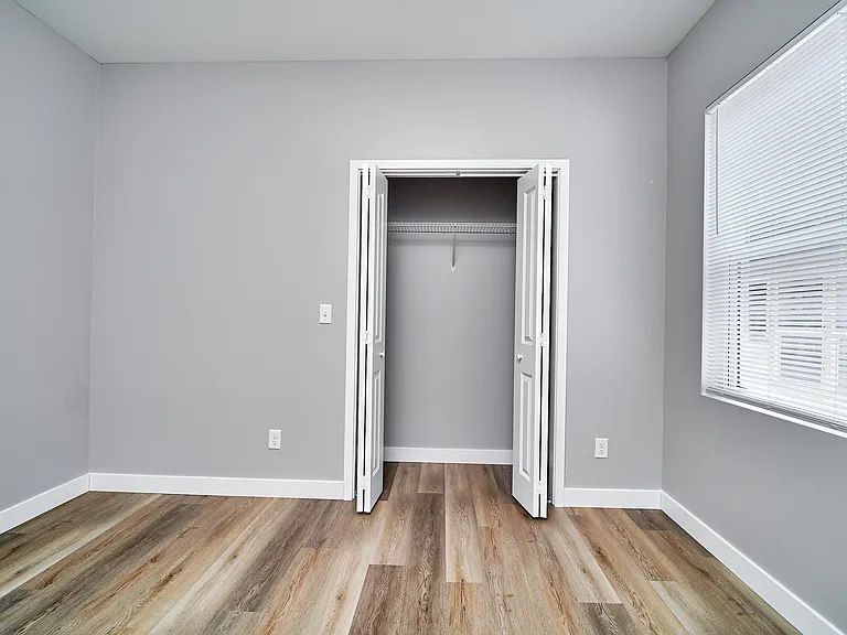 415 N Dequincy St #B — Photo 45