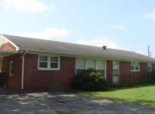 513 Weakley Creek Rd, Lawrenceburg, TN 38464
