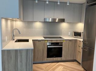 8 Cedarland Dr #1502, Markham, ON L6G 1E3