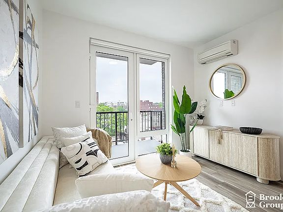 3rd image of 3009 Avenue I #4F