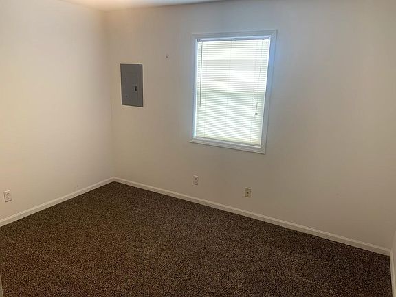 5th image of 1504 N Don St