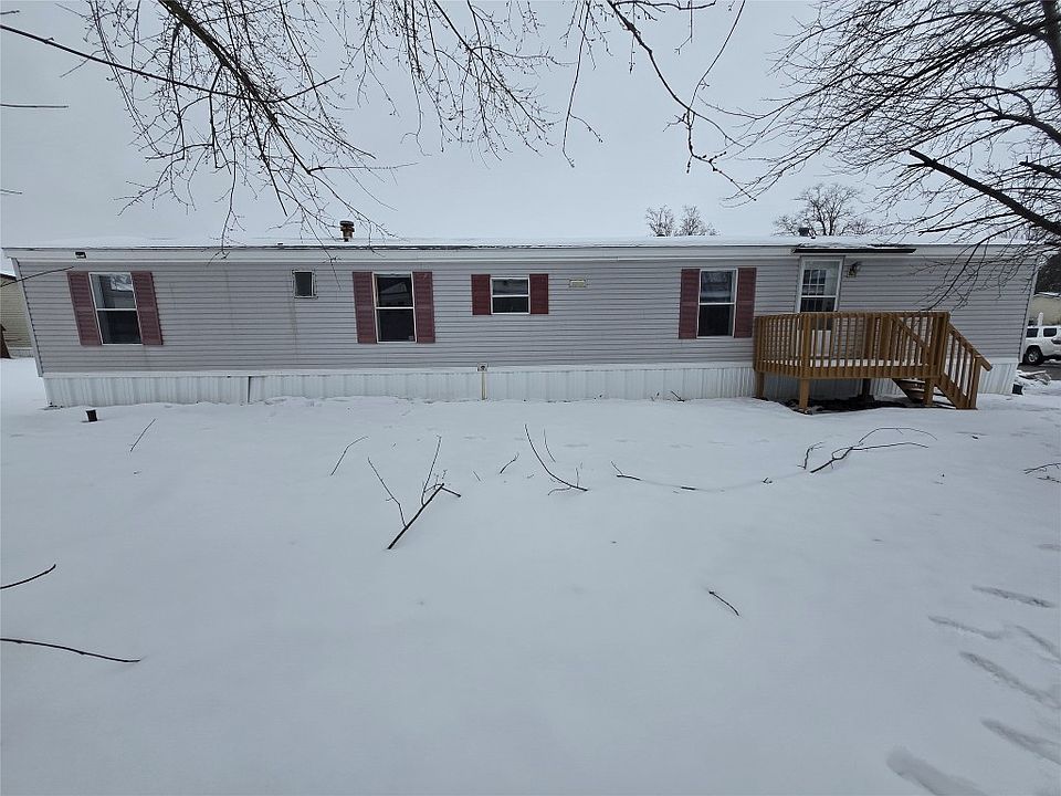 1st image of 417 Oakridge Pl