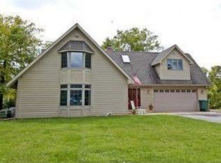 42W591 Meadowsweet Dr, Elburn, IL 60119