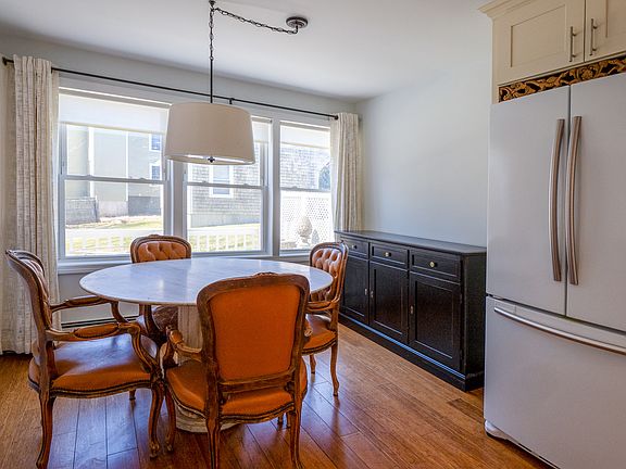 5th image of 208 Broad St #3