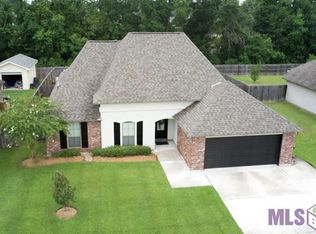 17367 Stonewood Dr, Prairieville, LA 70769
