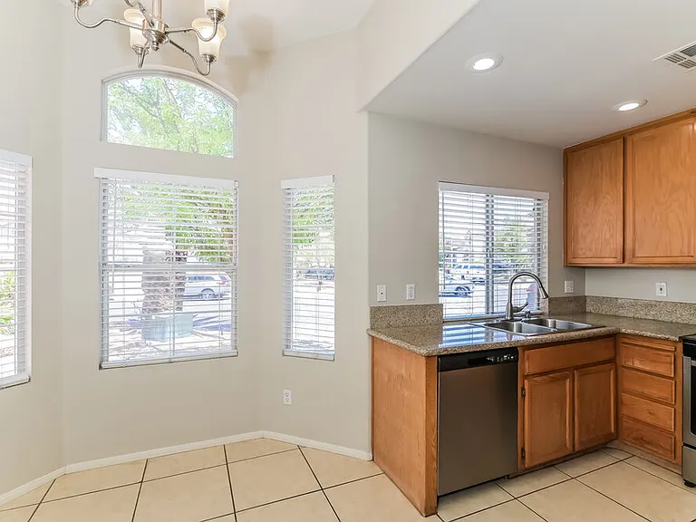 2642 Ridgewater Cir — Photo 7