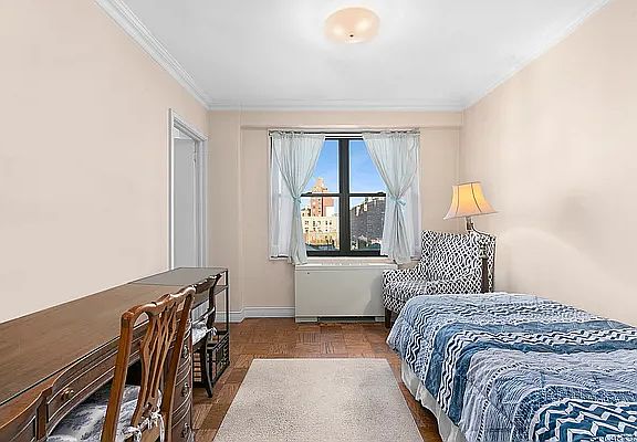 4th image of 120 E 90th St APT 9D