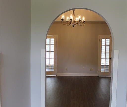 4th image of 8618 Pebble Creek Ct