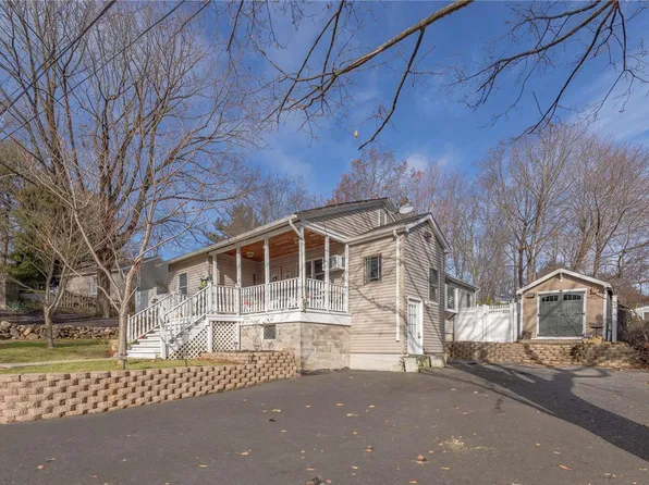 82 Hempstead Drive, Sound Beach, NY 11789