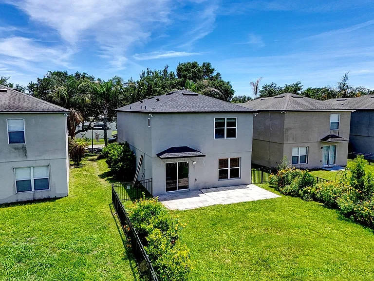 1752 Portcastle Cir — Photo 6