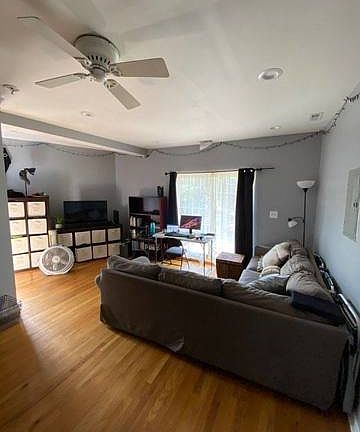 4th image of 2514 S Blue Island Ave #2F