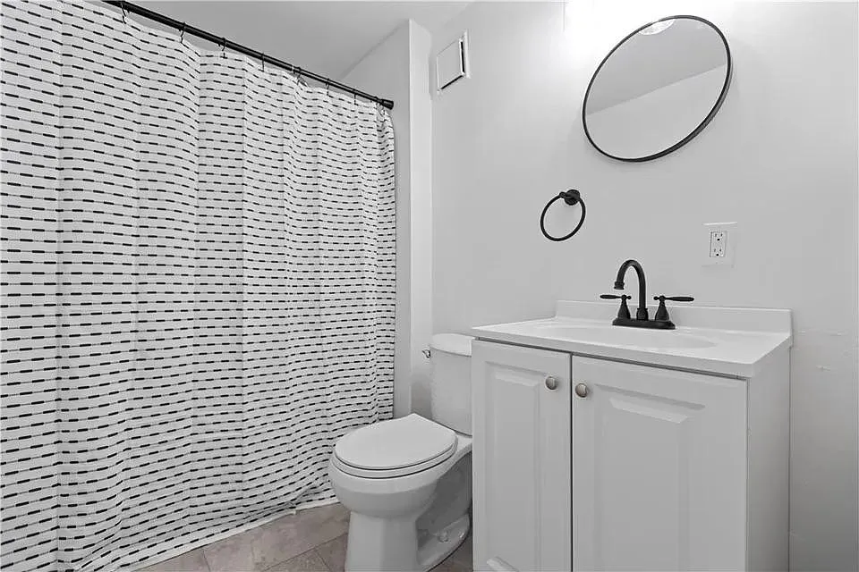 1 bed, $995 — Photo 3