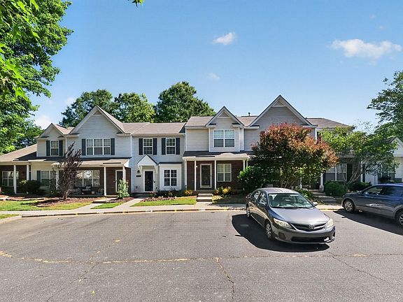 3rd image of 204 Butler Pl
