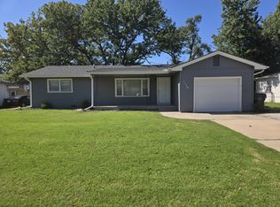 1109 Allison St, Newton, KS 67114