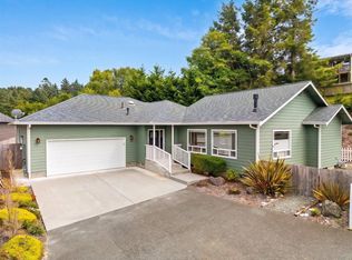46 Blue Spruce Dr, Eureka, CA 95503