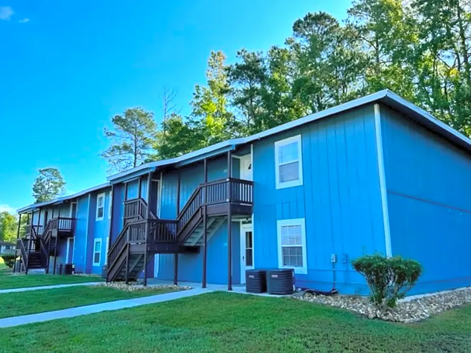 Pinecrest Village Apartments