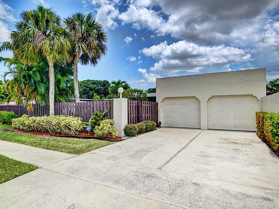3rd image of 5358 Stonybrook Dr
