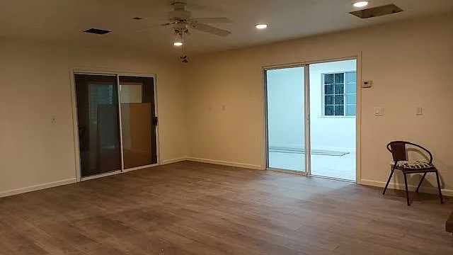 Studio, 800 sqft, $1,025 — Photo 3