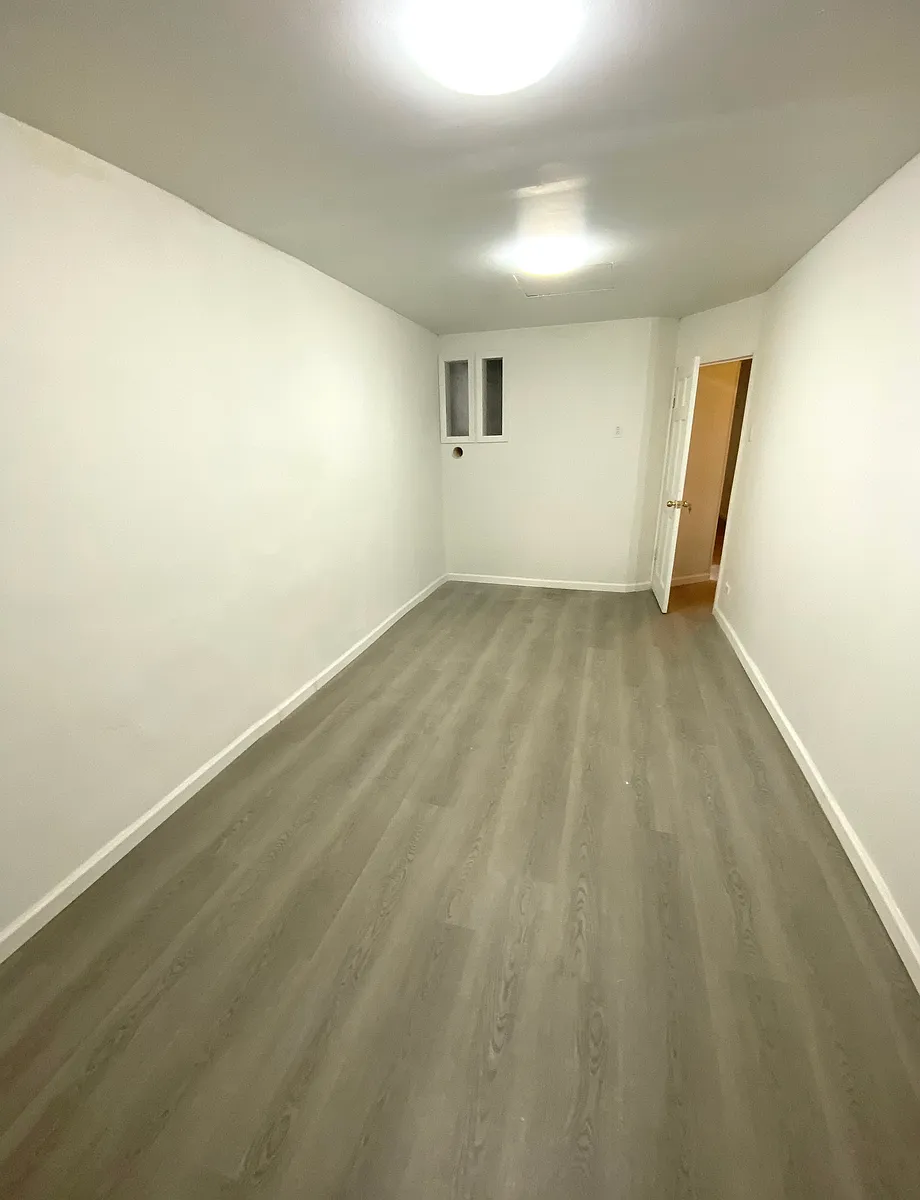 Building Photo - 5417 4th Ave #2