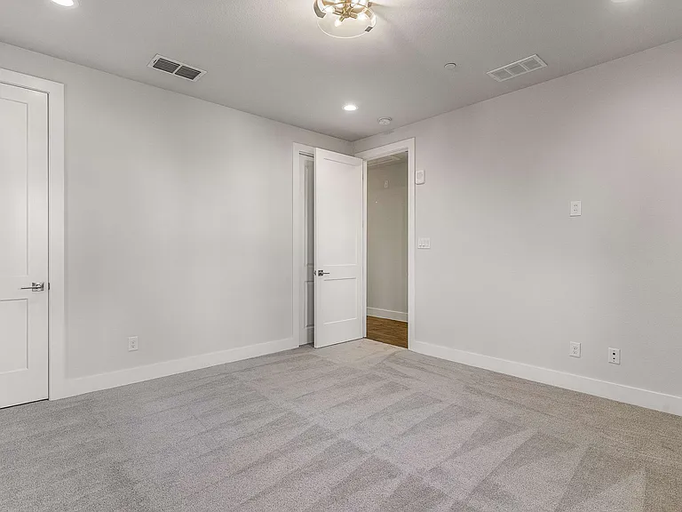 2800 Lakeside Pkwy #102 — Photo 43