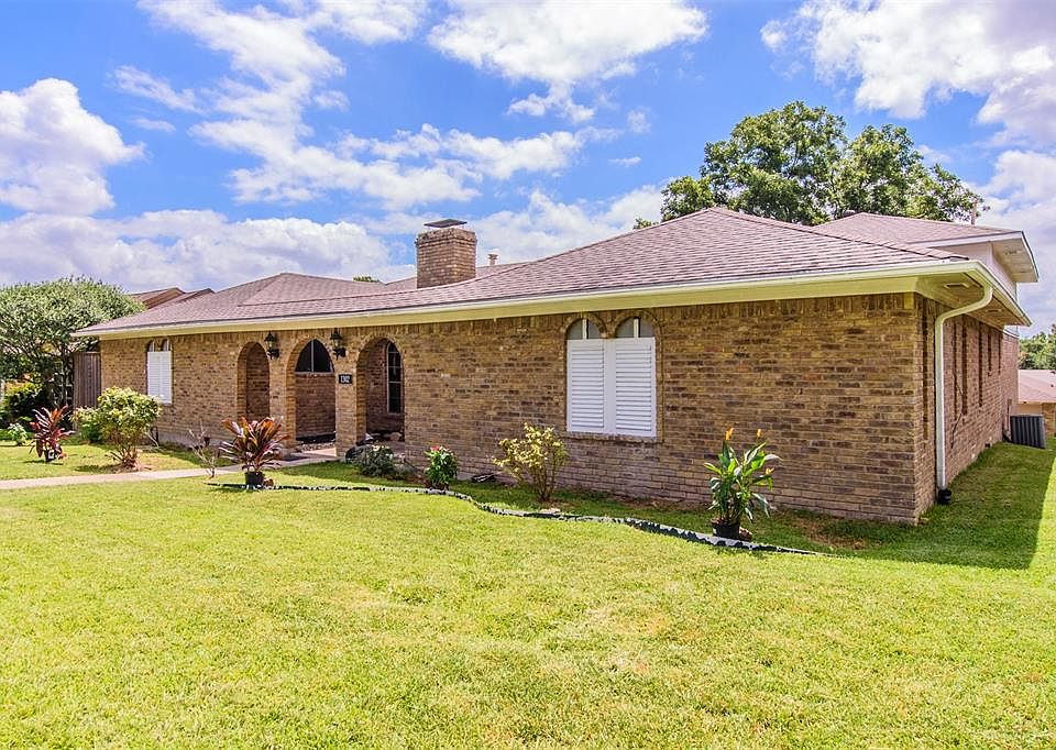 1st image of 1302 Pecan Valley Dr