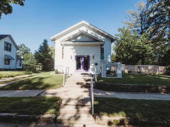 313 G St, Laporte, IN 46350