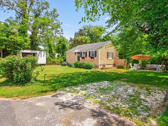 2nd image of 130 Spring Lane