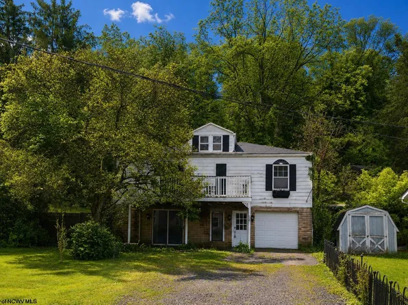 58 Carolina Ave, Salem, WV 26426