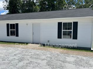 215 W Quilly St, Griffin, GA 30223