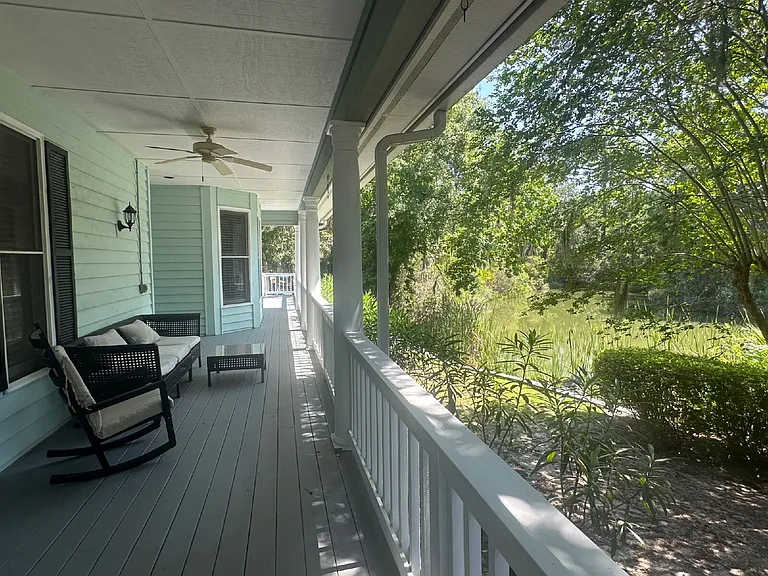 9 Royal Pointe Dr — Photo 4