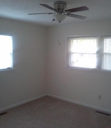 5th image of 9 Courtney Ave