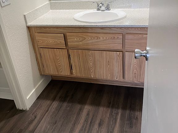 5th image of 78650 Avenue 42 APT 313