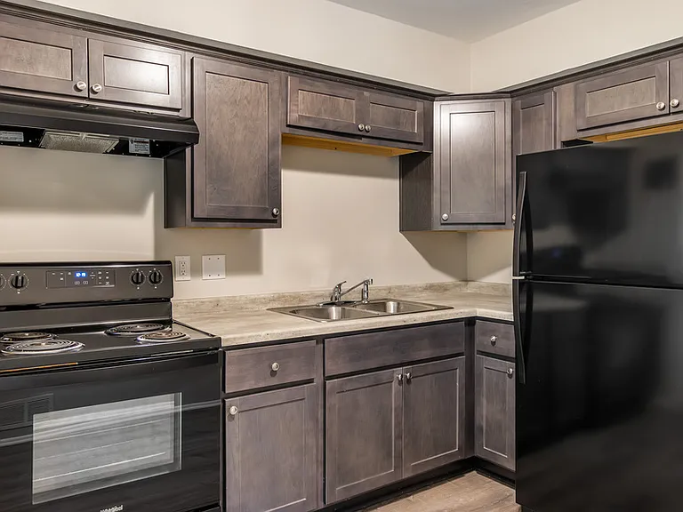 7185 Euston St #2 — Photo 6