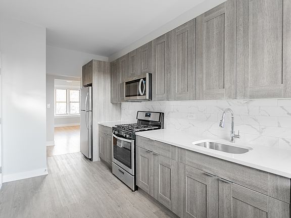 2nd image of 6135 S Dorchester Ave #6141-1